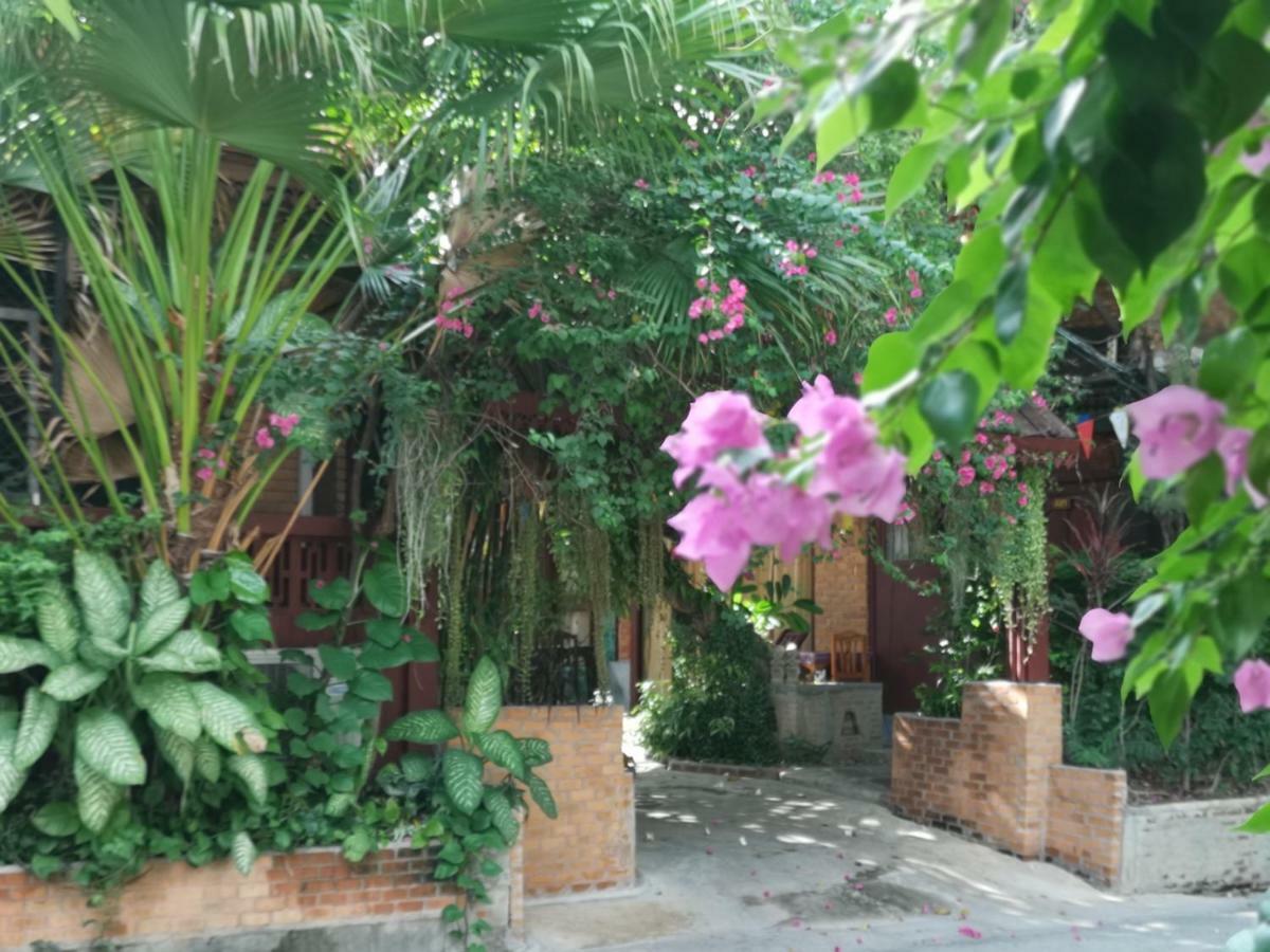 Boutique House Nipha Apartment Chiang Mai Exterior foto