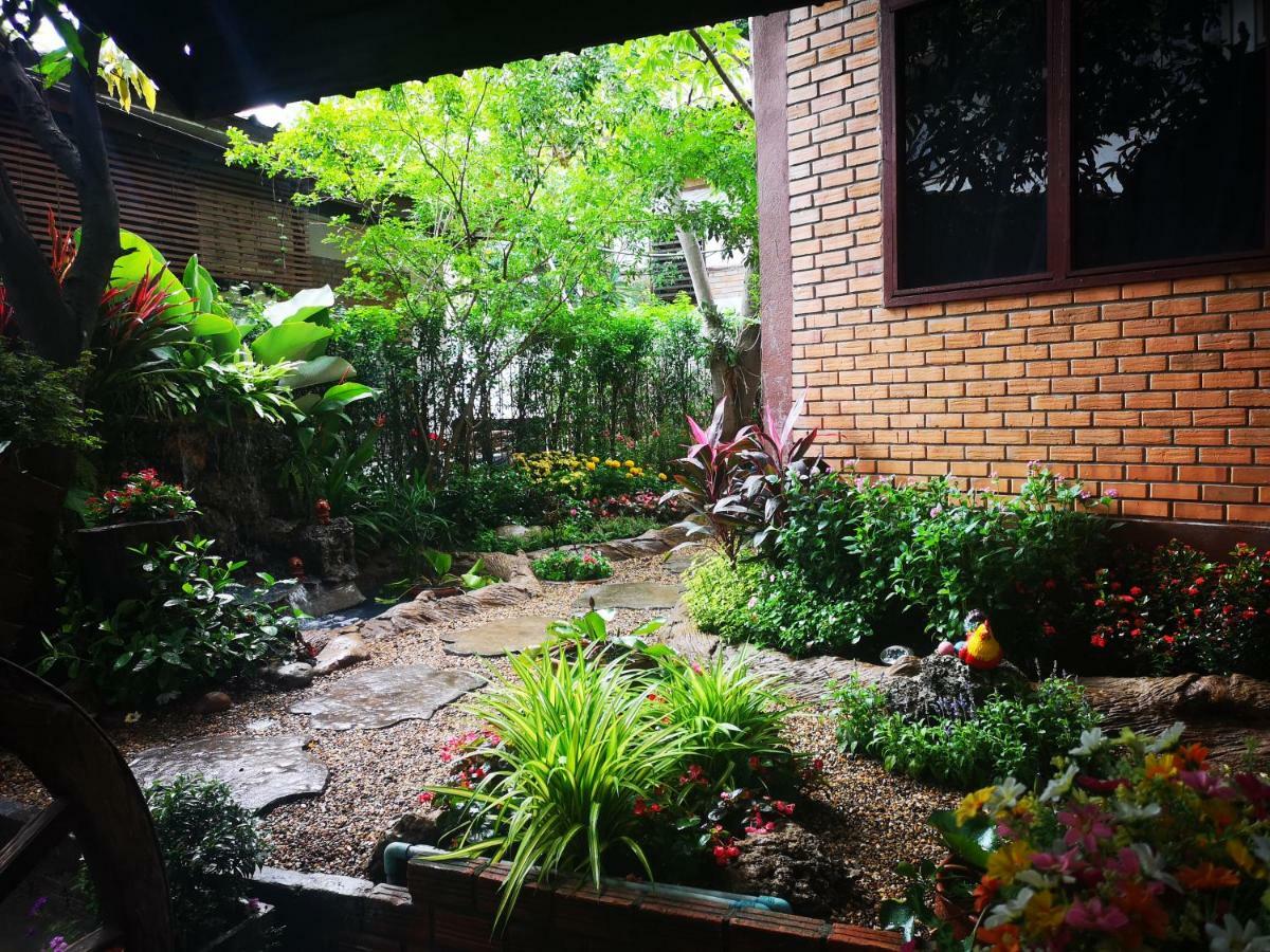 Boutique House Nipha Apartment Chiang Mai Exterior foto